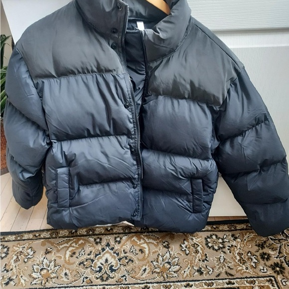 Ladies Fabletics Black Puffer Jacket - Picture 1 of 2